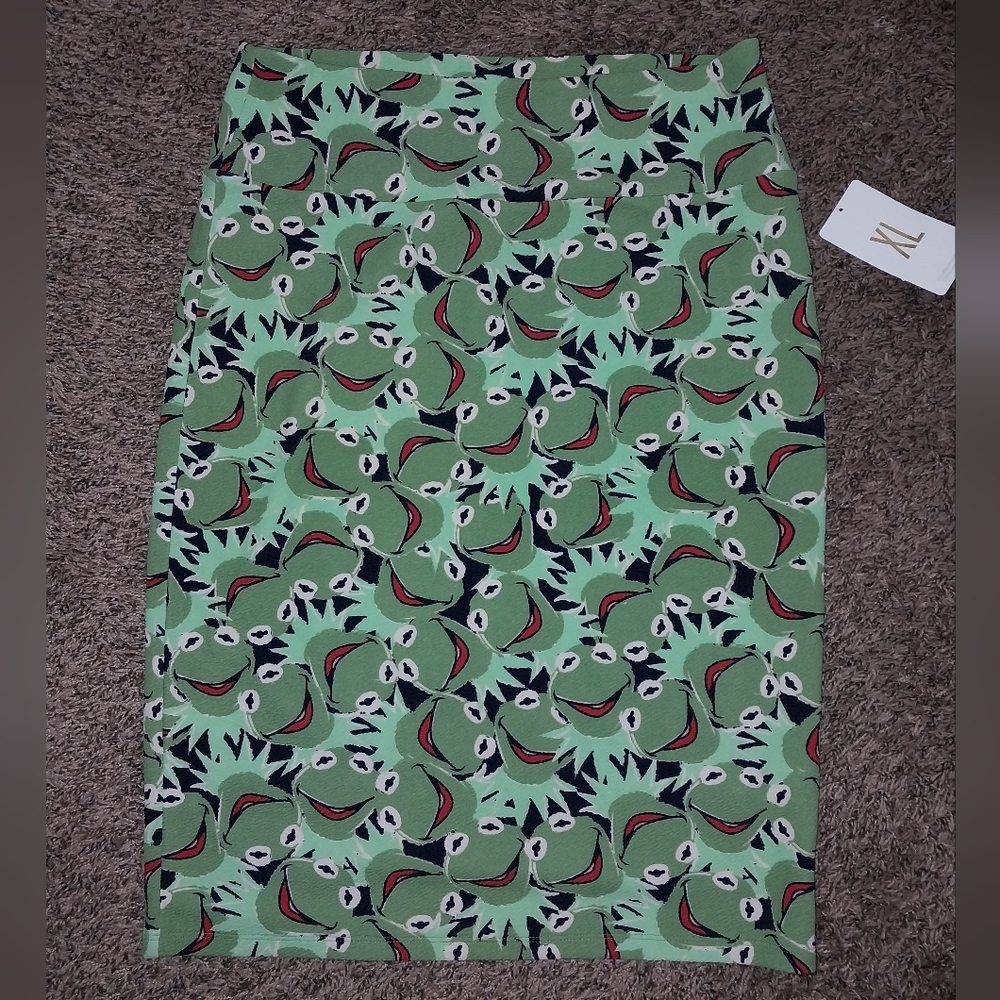 NWTS Kermit print Cassie skirt LuLaRoe